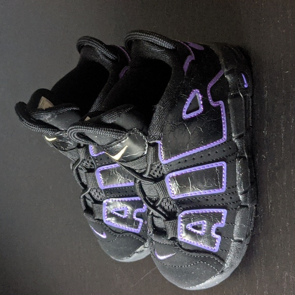 Black & Action Grape-White Nike Air More Uptempo (TD) - Picture 4 of 5